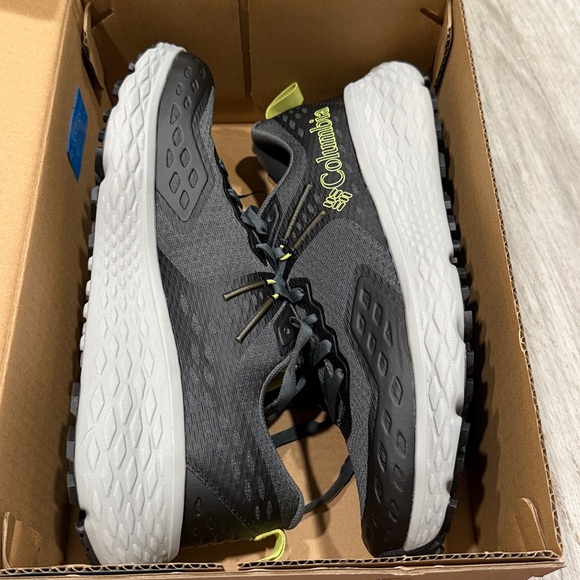 New Columbia Men's Konos™M TRS Trail Running Sneaker Size 9.5 Grill/Napa Green - Picture 9 of 9